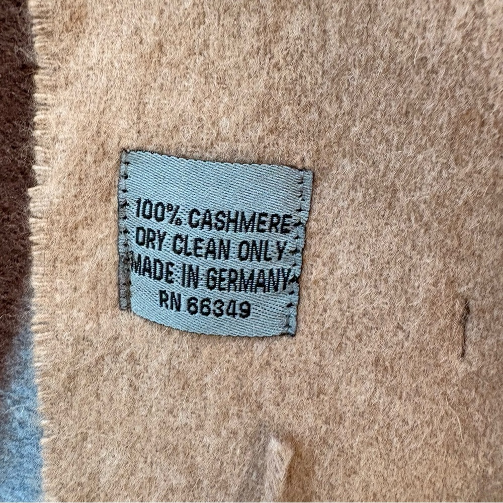 Johnston & Murphy Beige, Brown and Blue Bold Striped Cashmere Scarf 12 x 70 - Picture 5 of 6
